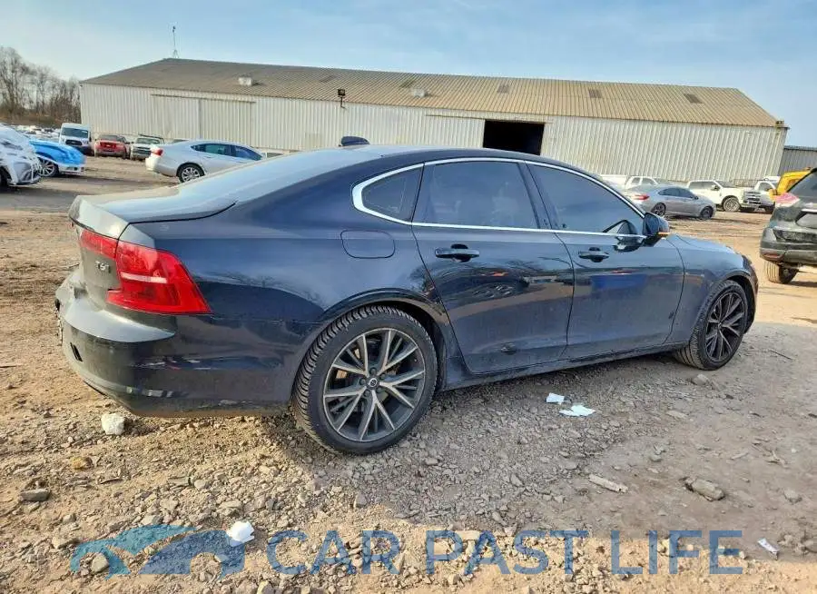 YV1A22MK4H1013081# 3