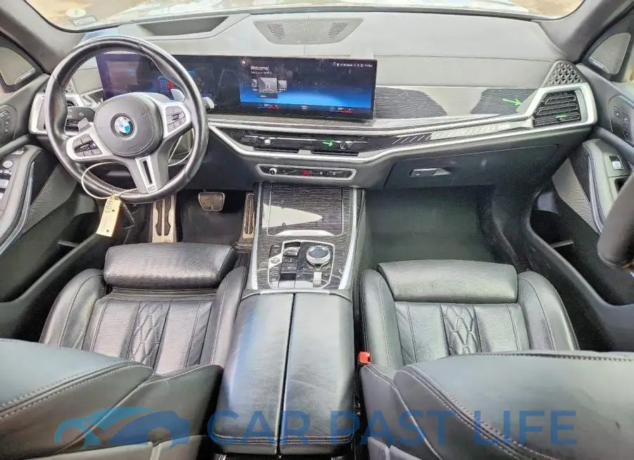 5UX33EM06P9N78748# 8