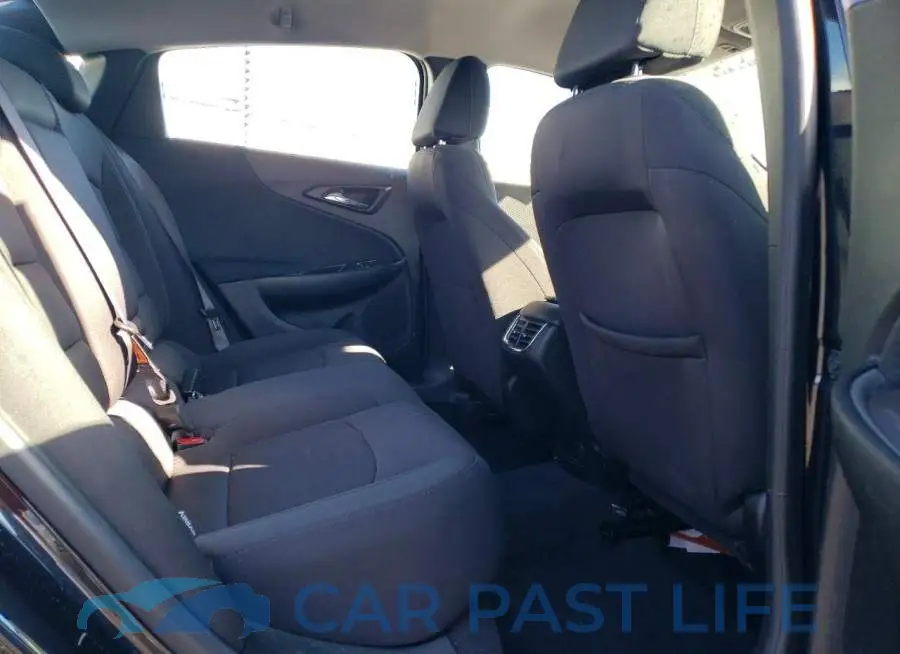 1G1ZD5ST6PF137508# 10