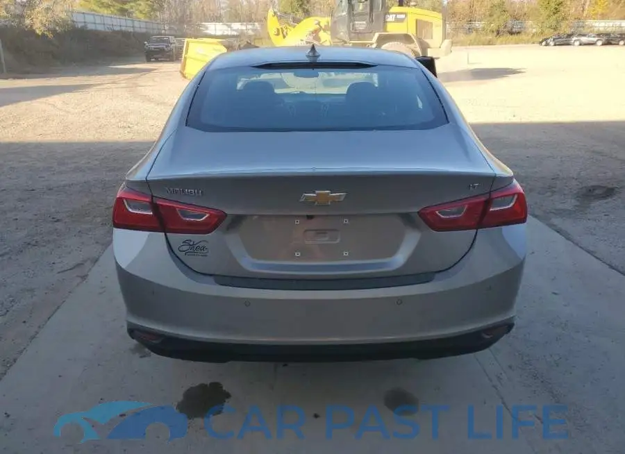 1G1ZD5ST7SF111864# 6
