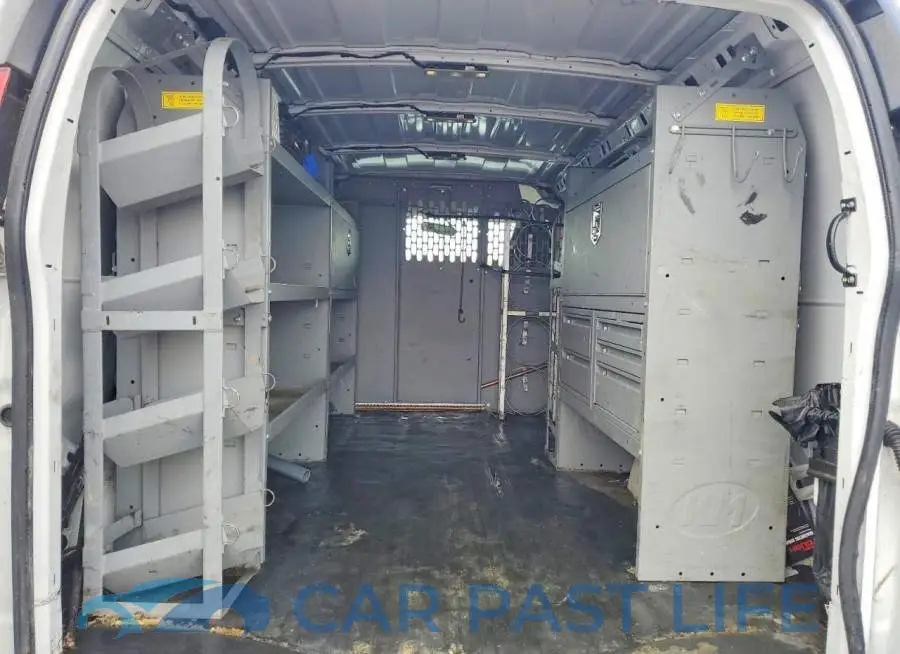 1GCWGAFP8P1104482# 10