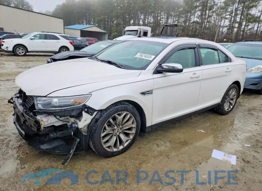 1FAHP2F82KG111169# 1
