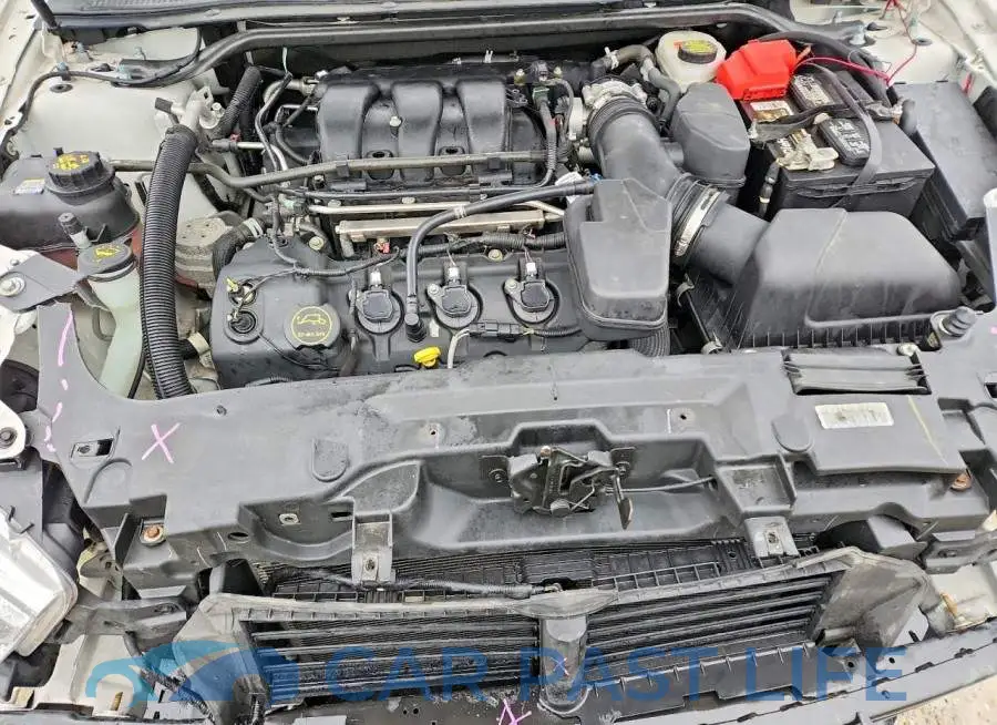1FAHP2F82KG111169# 11