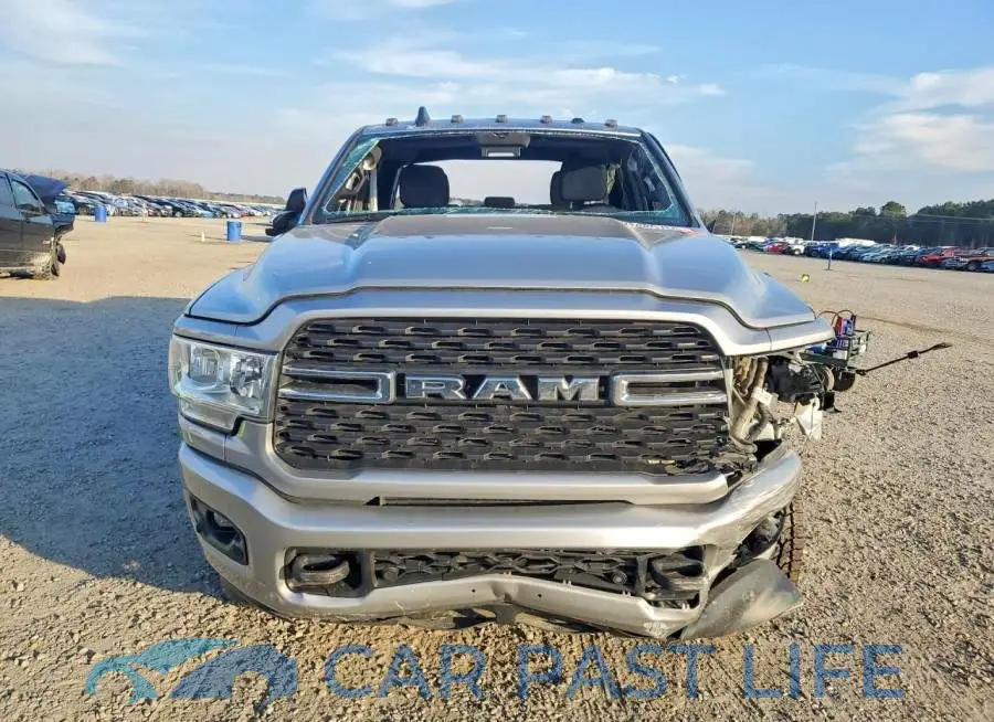 3C6UR5DL2NG195621# 5