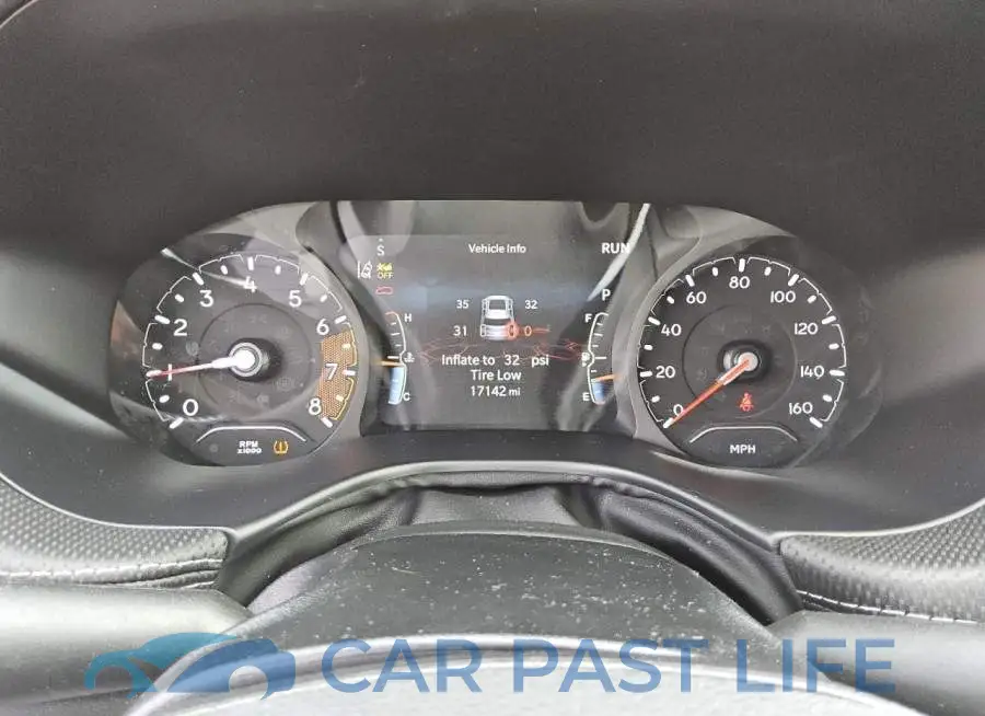 3C4NJDBN4RT152592# 9
