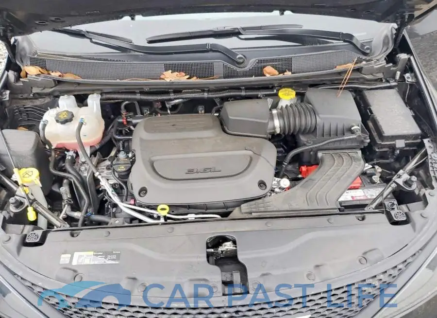 2C4RC1CG6SR605694# 12