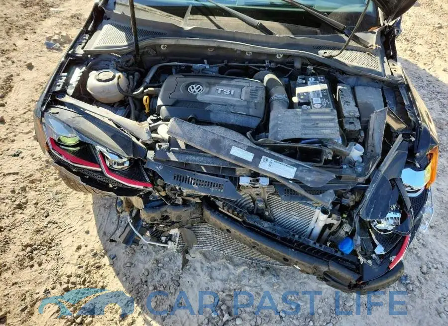 3VW5T7AU3KM005889# 11
