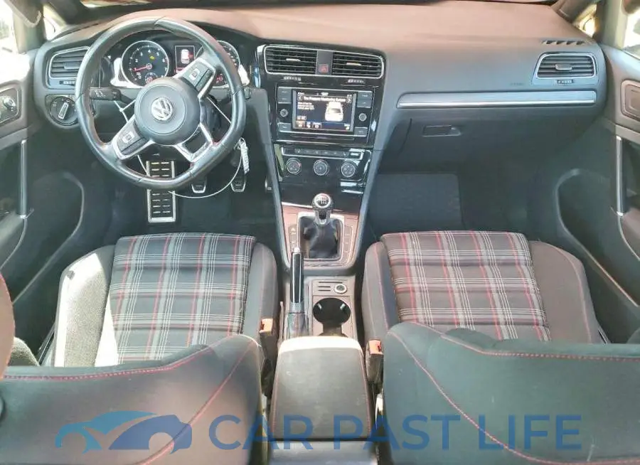 3VW5T7AU6MM007817# 8