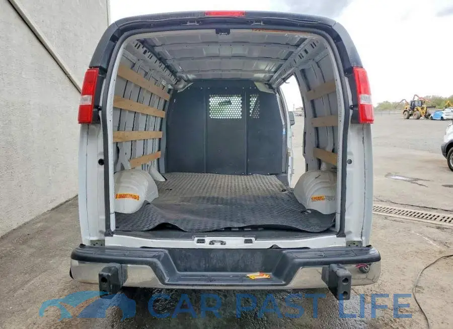 1GTW7AFP6S1174572# 6