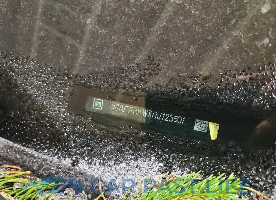5GAERBKW8RJ123501# 13