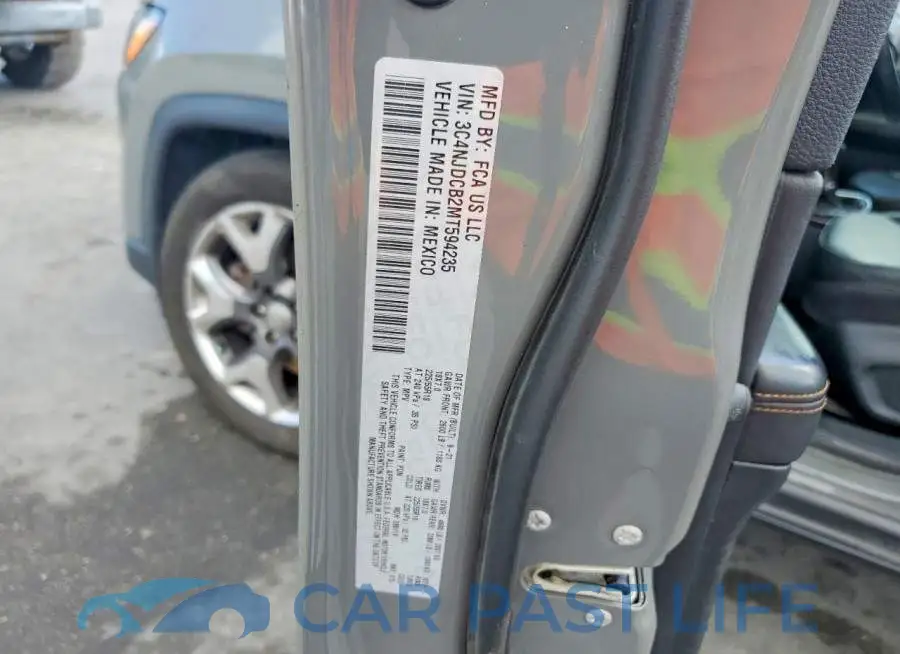 3C4NJDCB2MT594235# 12