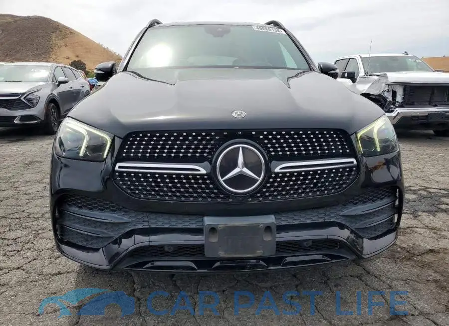 4JGFB4JB7LA136888# 5