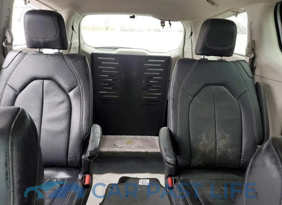 2C4RC1BG7NR179813# 10