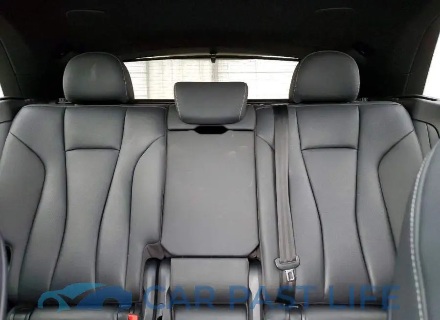 WA1FVBF10KD026871# 10