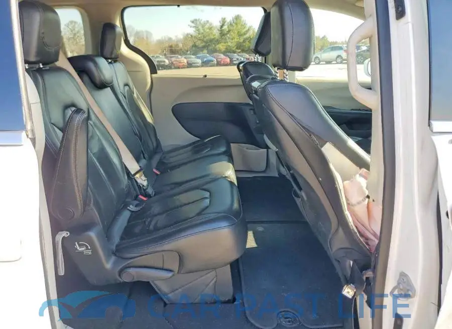 2C4RC1EGXHR759668# 11