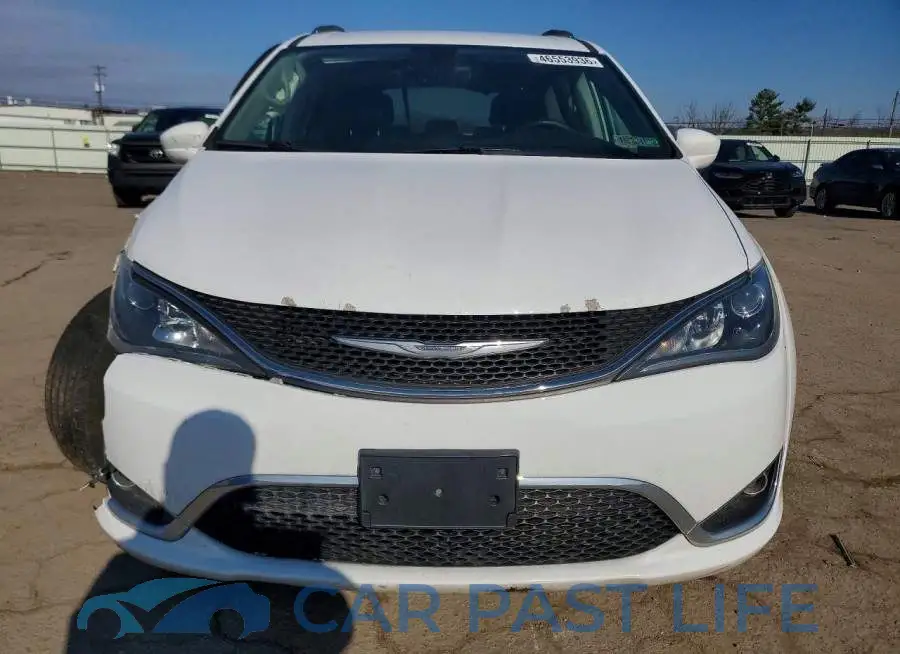 2C4RC1EGXHR759668# 5