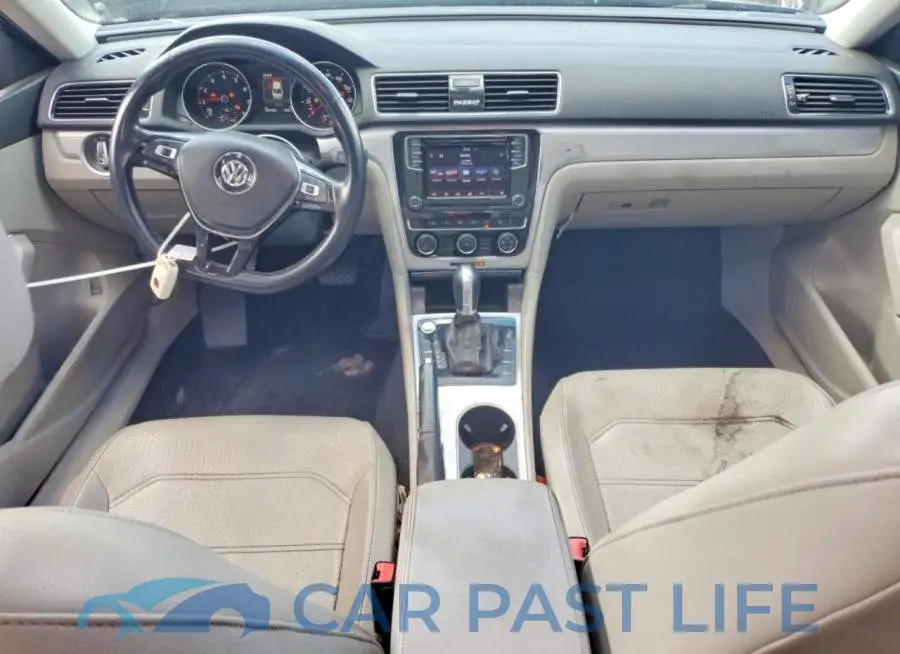 1VWLA7A30KC002387# 8