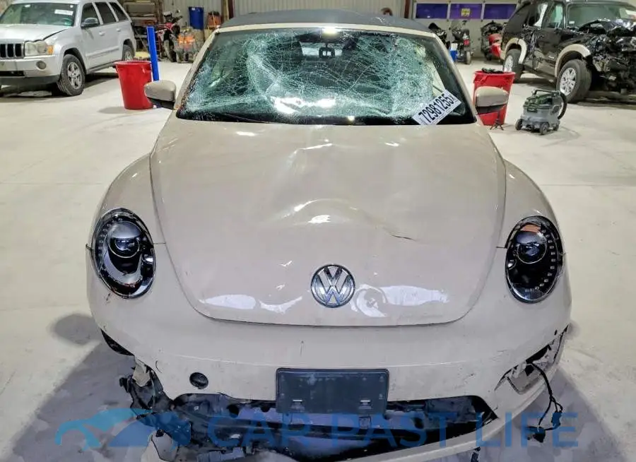 3VW5DAAT9KM512586# 5