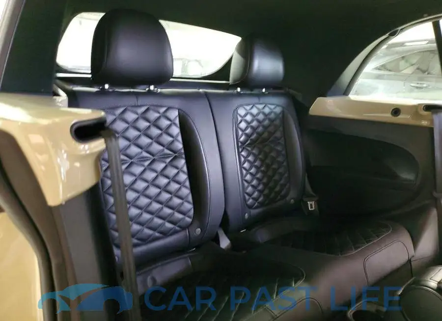 3VW5DAAT9KM512586# 10