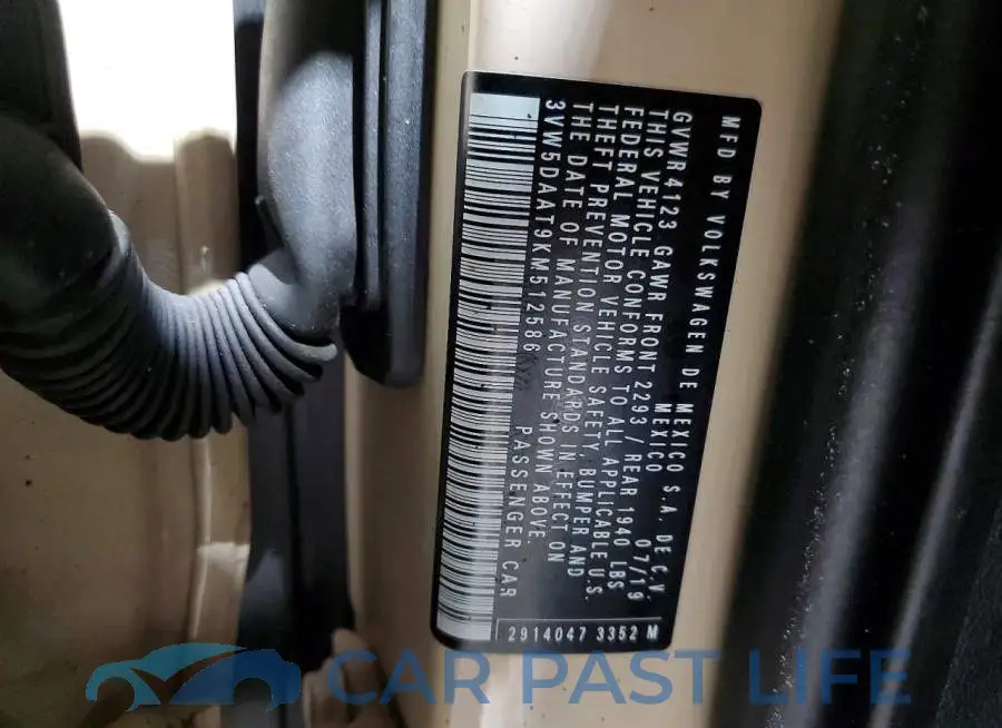 3VW5DAAT9KM512586# 12