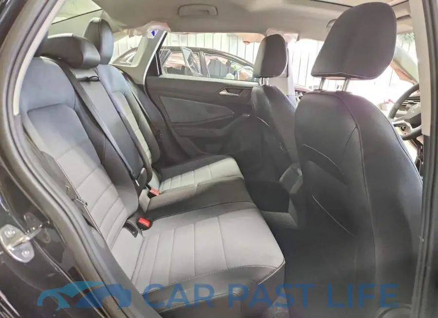 3VW7W7BU9TM031901# 10