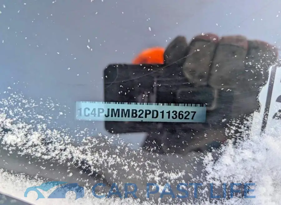 1C4PJMMB2PD113627# 11