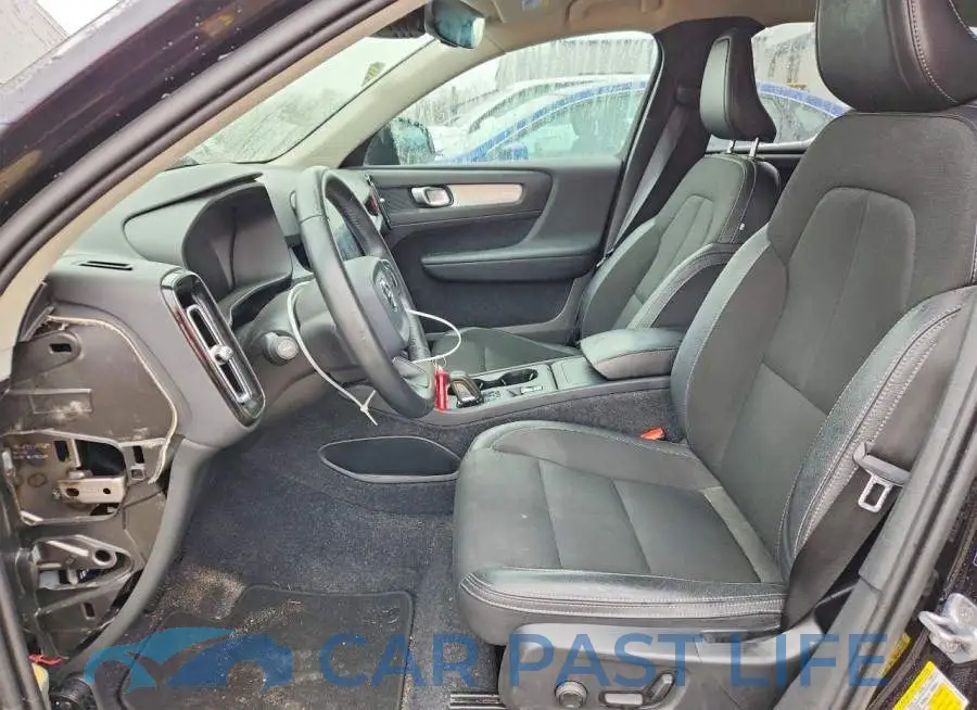 YV4162UK8L2323857# 7
