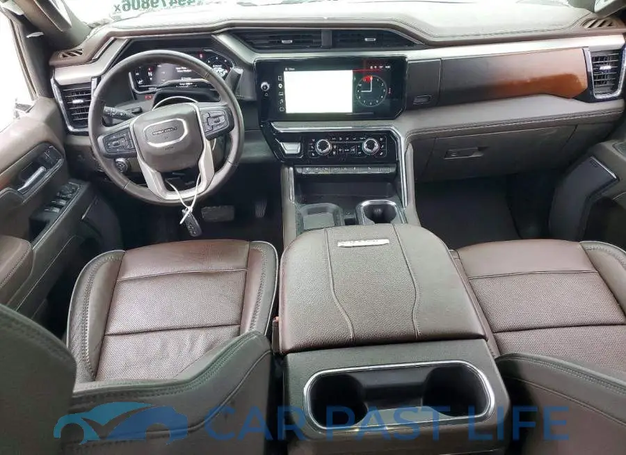 1GT4UREY6SF294156# 8