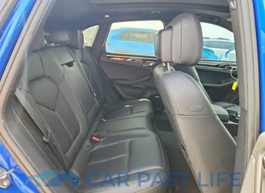 WP1AA2A58LLB08679# 10
