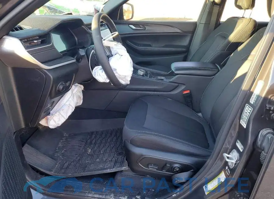 1C4RJJAG5R8525656# 7