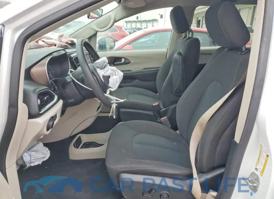 2C4RC1CG8NR225146# 7