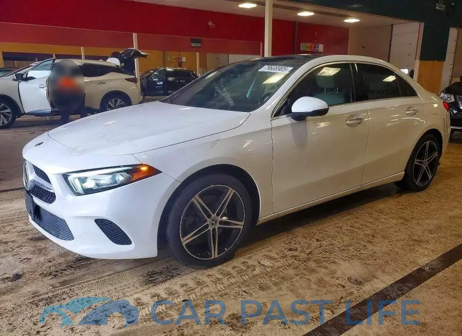 WDD3G4FB9KW028443# 1