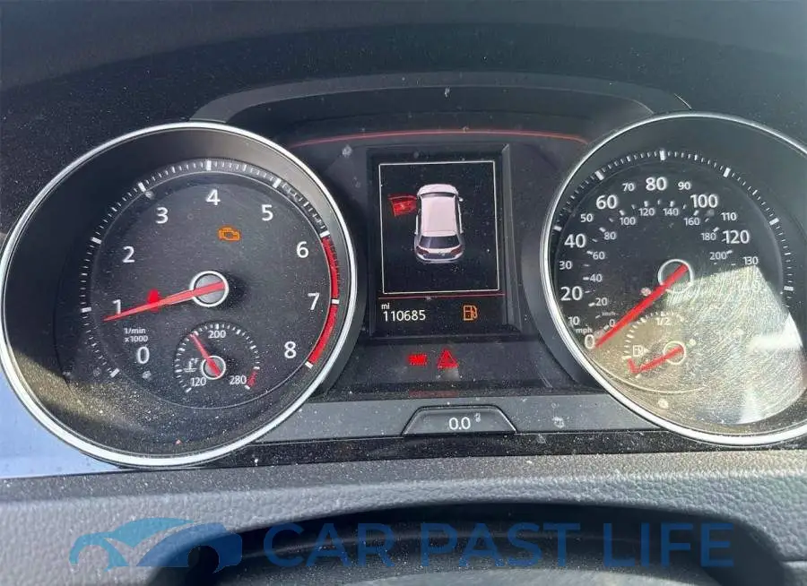 3VW5T7AU6KM002193# 8