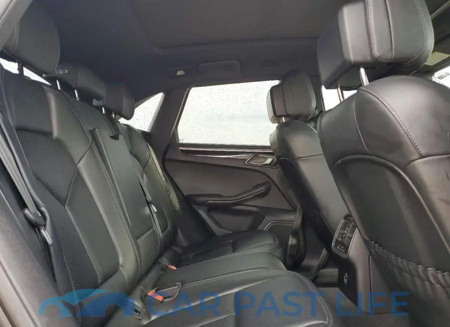 WP1AA2A54PLB15683# 11