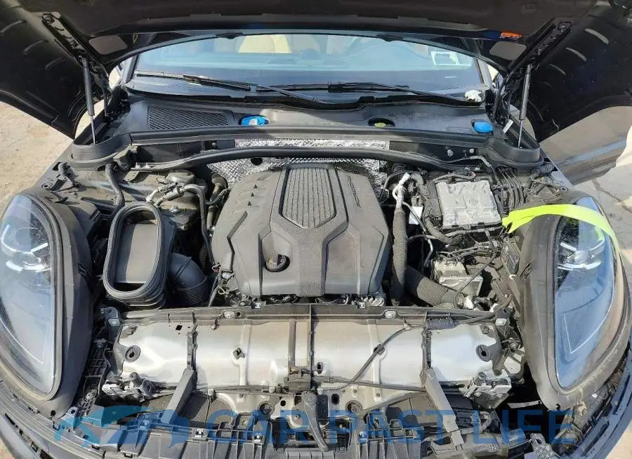 WP1AA2A58PLB15296# 12