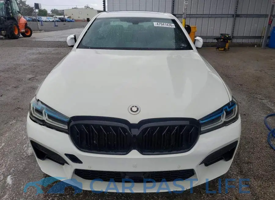 WBAJE5C38HG477901# 5