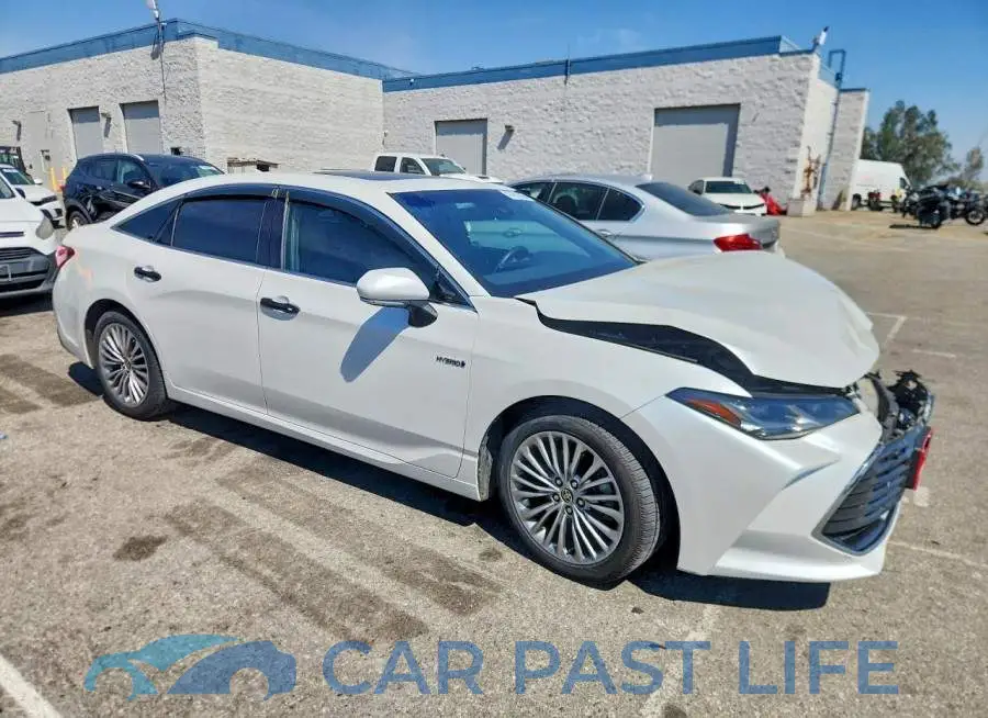 4T1DA1AB4MU010786# 4