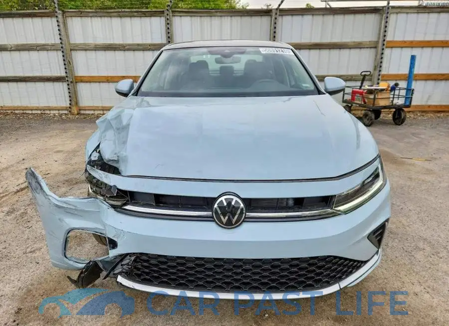 3VW7W7BU7TM016815# 5