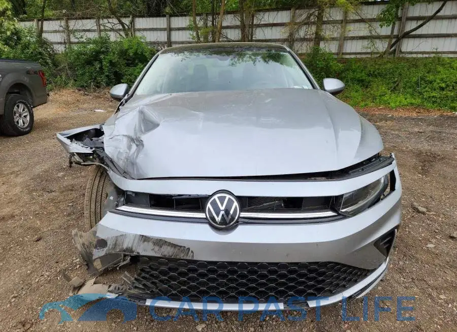 3VW7W7BU8TM050052# 5