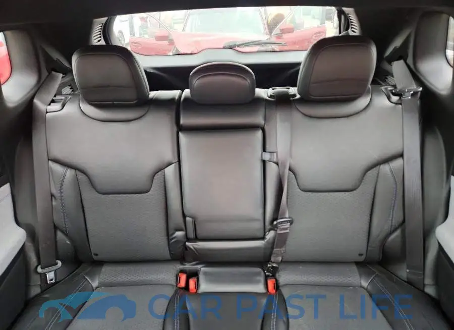 3C4NJDBN5PT549001# 10
