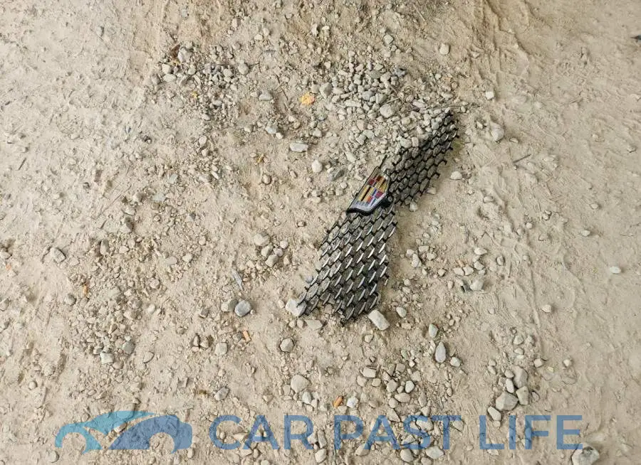 1G6KE5RS8LU104893# 12