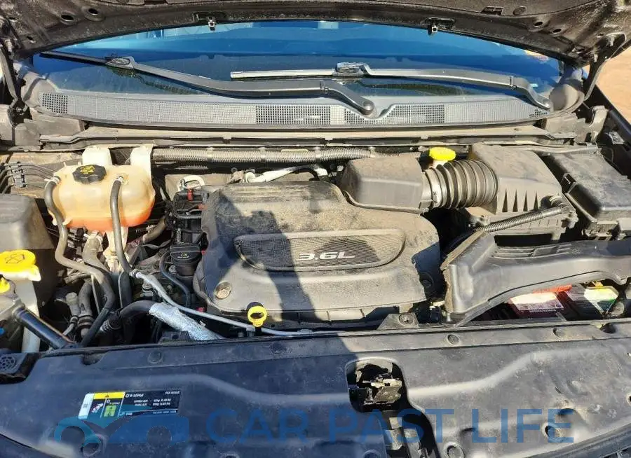 2C4RC1FG1JR172022# 12