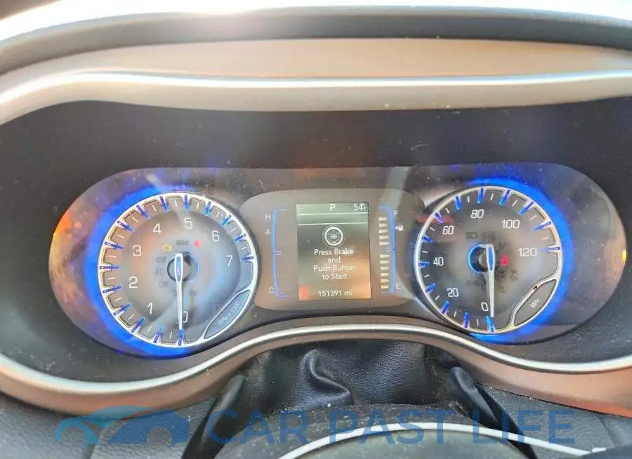 2C4RC1FG1JR172022# 9