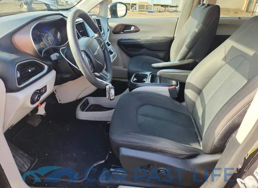 2C4RC1FG1JR172022# 7