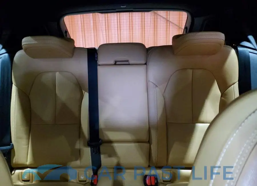 YV4162UL6K2126001# 10