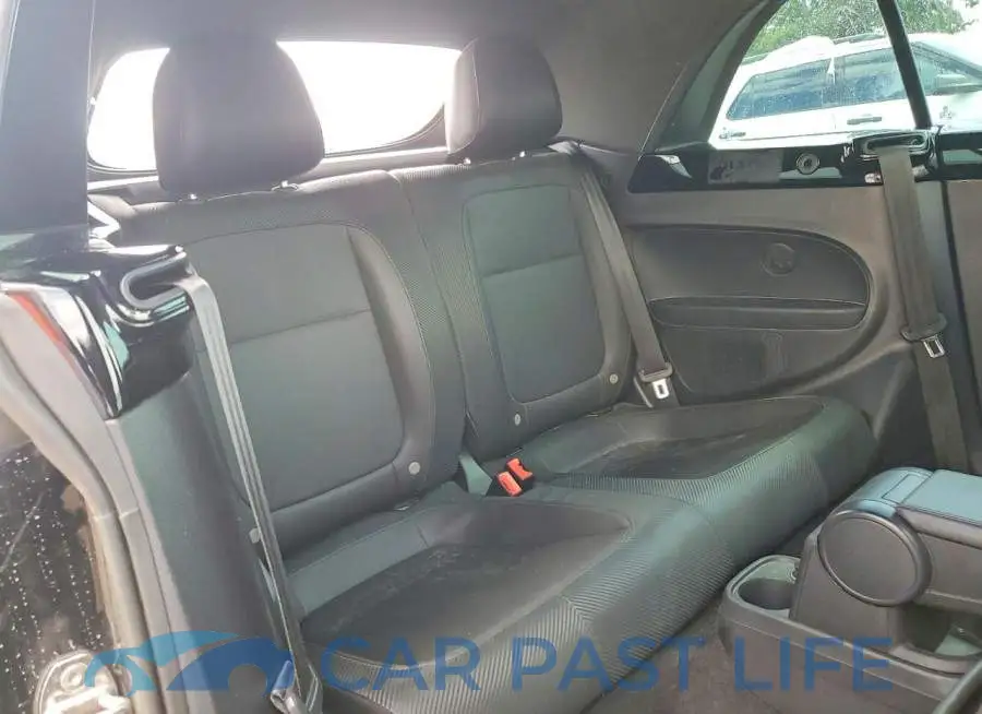 3VW5DAAT9JM515132# 10