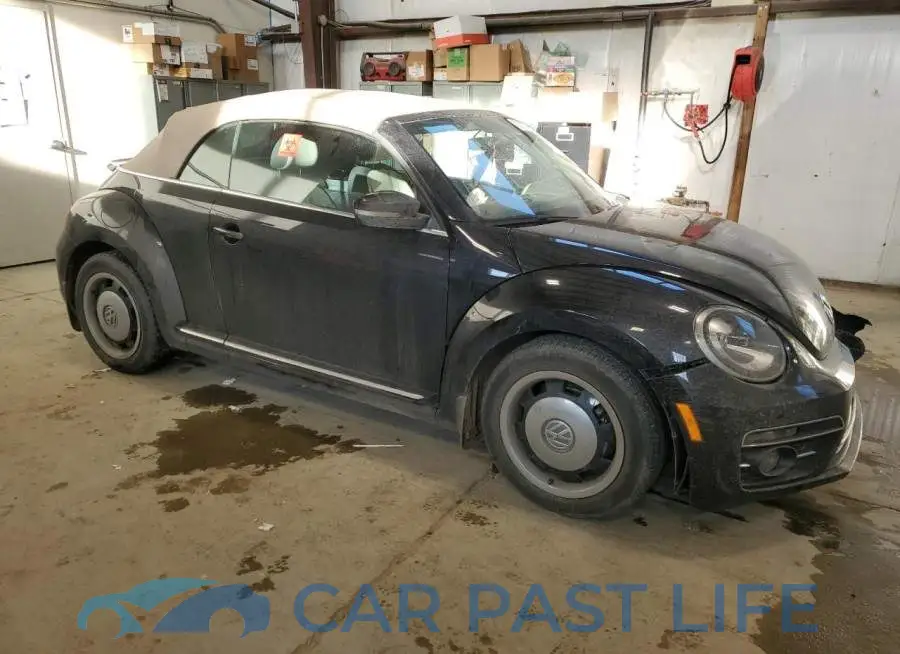 3VW5DAAT9JM517589# 4