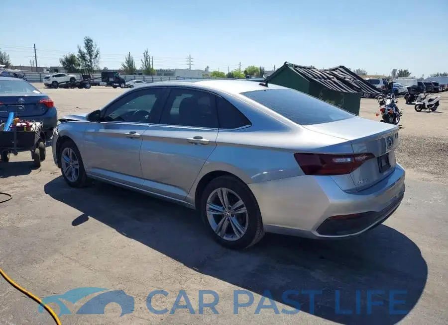 3VW7M7BUXPM024015# 2