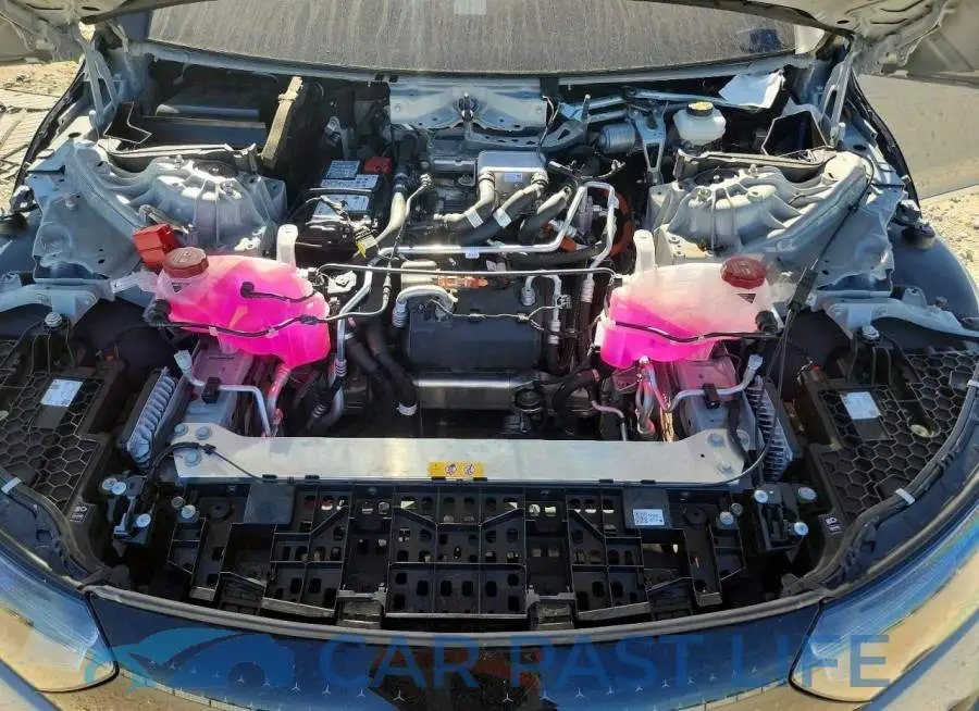 W1KEG1CB9RF047399# 11