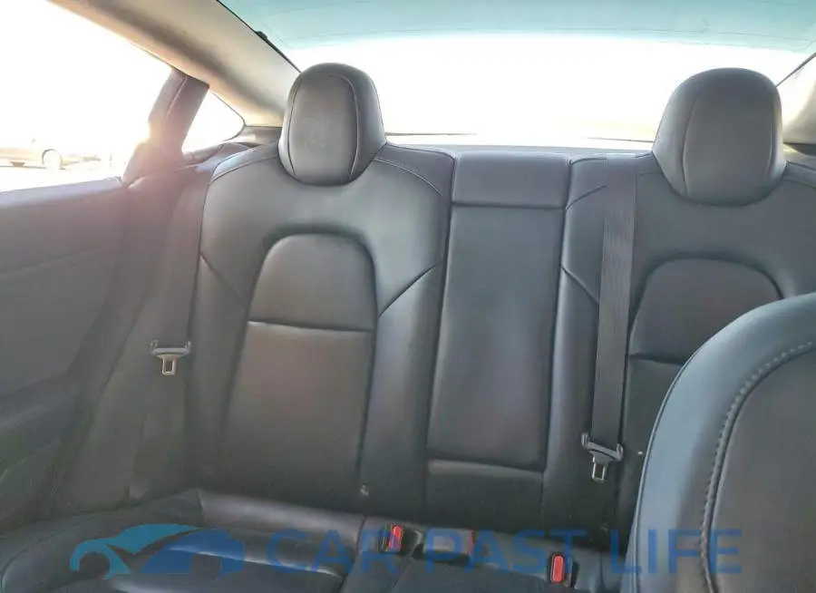 5YJ3E1EA4PF680194# 10